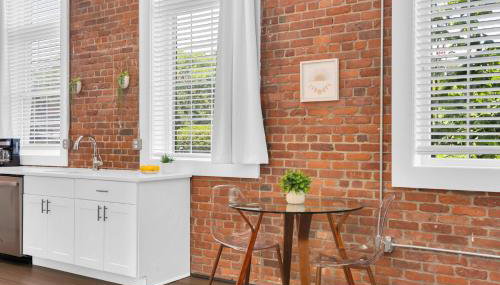Jennifer's Stylish Downtown Brick Foundry Escape - Foto 3
