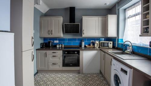 Stylish 3 bedroom Wigan House sleeps 7 - Foto 3