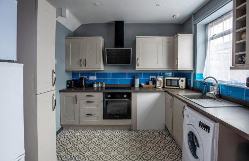 Stylish 3 bedroom Wigan House sleeps 7 - Foto 3