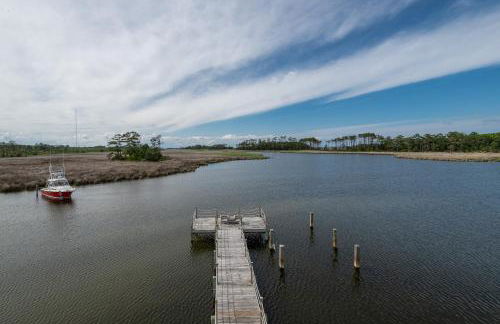 Sawyers Lodge - Historic Soundfront Home, Pool, Hot Tub, Boat Launch, Kayaks, Pets OK, Flex Stays - Foto 63