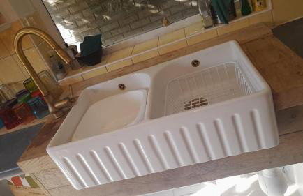 Lovely artist's home ecently refurbished - Photo 16