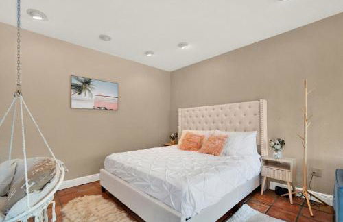 HUGE Outdoor soccer 4BR HEATED Pool house near Las Olas - Foto 47