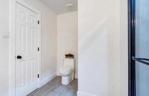 The Birch House - Serene Texas Lake Retreat - Foto 15