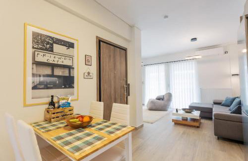 Bright 2 Bedroom Apartment Helios by Philoxenia - Foto 12