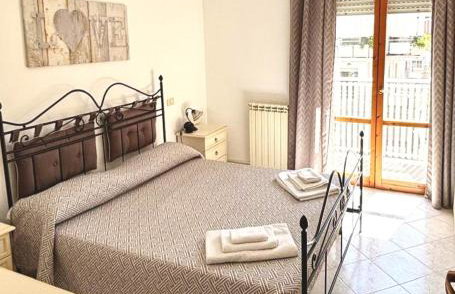 MARINE KISS- Appartamento con PARCHEGGIO PRIVATO GRATUITO- Vicino Porto Crociere e Stazione - Foto 8