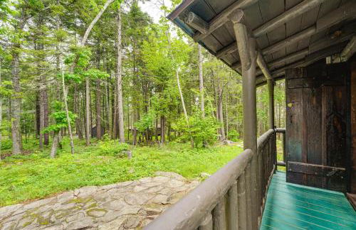 Walk to Barretts Park Wooded Cabin with Grill! - Foto 19