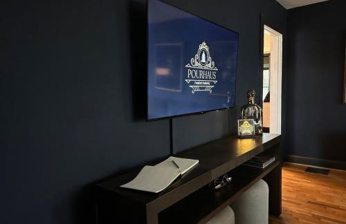 Stylish 3BR with Patio Walk to State Capitol - Foto 9