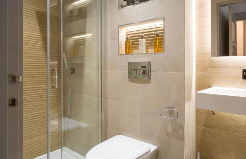 Arran Shores Luxury Shorefront Apartment 2 - Photo 6