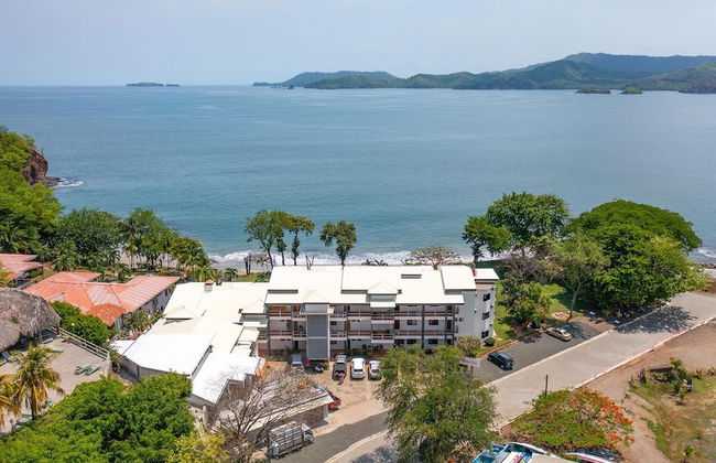 Newly Remodeled Beachfront Condo, Ground-Floor Terrace & Direct Access to Playa Flamingo - Foto 41