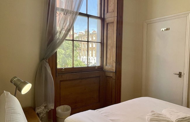 Baker Street Apartments - Photo 11