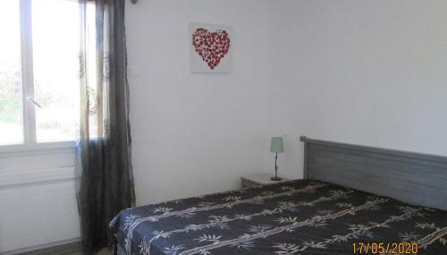 Modern holiday home in Crux-La-Ville with terrace - Foto 4