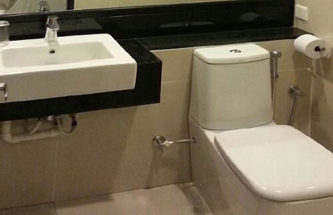 Marina Travellers Suite SKY Karamunsing - Photo 17