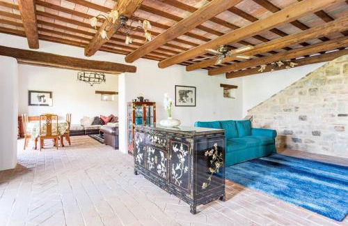 Luxury Villa with Pool, Stunning Location - Foto 12