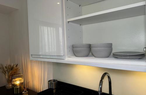 Modern 2 Bedroom Apartment in Central Croydon with Free Parking - Foto 15