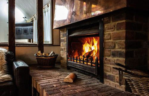 DADIO's Barn - Indoor Swimming Pool 400 Years Old & Hot tub - Foto 18