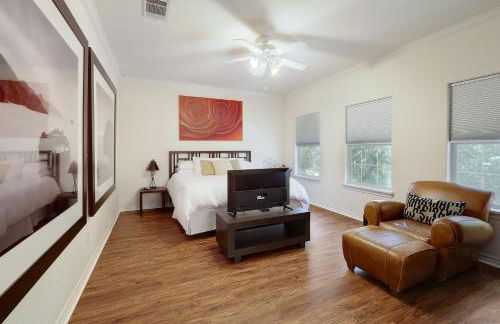 Rosey Bouldin Home Minutes to DT - Adelaide! - Photo 21