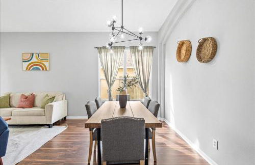 NEW - Poolside Oasis Heated POOL Home - 2000 SF - Foto 6