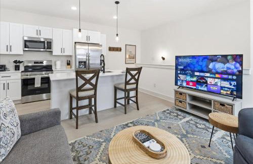 Brand New 5BR house & Carriage House near Downtown - Foto 17