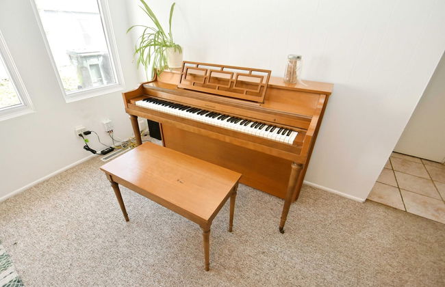 3 Bedroom 2 Bath Home Close to ND w Fire pit 1155 - Foto 6