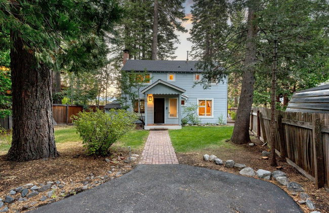 Lakefront Haven by Avantstay Minutes to Ski Resorts Private Dock Boat - Photo 50