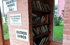 Vista para a lagoa - Enseada Azul, perto da Bacutia e Peracanga - Duas suítes Ar Condicionado - Varanda Gourmet - Lazer Completo, piscinas, quadras, sauna, pescaria, náutica, bar, restaurante, parques - Estacionamento e Portaria 24h - Foto 35