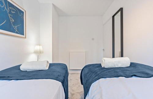 #93 Stylish Warwick Home - 10 mins to Warwick Castle - Sleeps 6 - " Perfect for Contractors and Families - Free Parking" - Foto 38