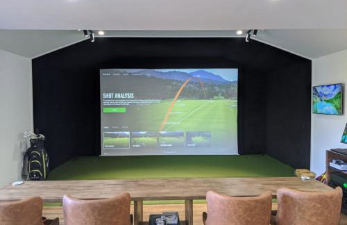 Golfers dream Guest suite with onsite golf studio available for booking by guests - Foto 1