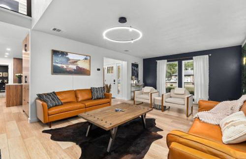 Lone Star Luxe - Heated Pool - Game room - Mini-Golf & Bar - Foto 25