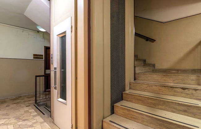 Charming Home - Photo 46