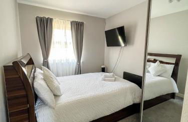 2 Double Bedroom Apartment in Edgware, London - Foto 41