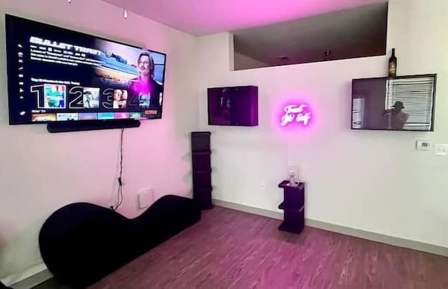 Sexy & Sensual 1BR Escape - Foto 23