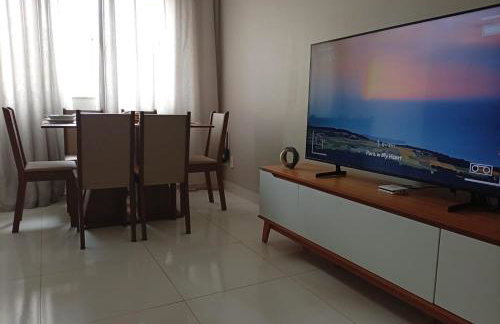 Apartamento espaçoso com 3 quartos para até 6 pessoas, Garagem coberta dentro do condomínio e Check-in Automático via Fechadura com senha - Foto 57