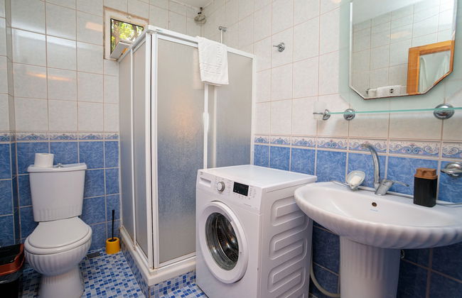 Lumos Homes - Photo 19