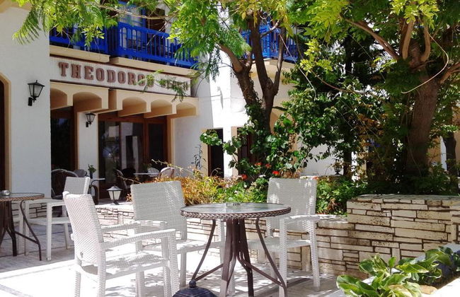 Theodorou Beach - Foto 1