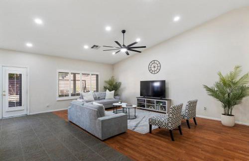 Bold Blue Retreat in Henderson - Foto 28