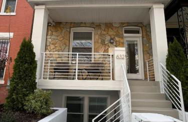 Modern 4BR Columbia Heights Gem Walk 2 Metro & Shops - Foto 2