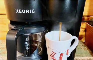 Serenity, A Rustic Log Cabin Retreat - Foto 28