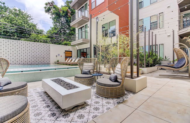 Sentral East Austin at 1614 E. Sixth - Foto 1