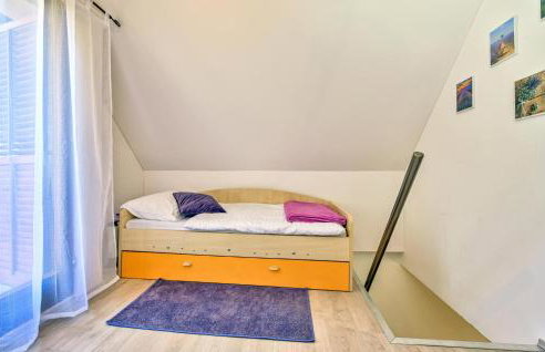 2 Bedroom Amazing Home In Seketin - Foto 28