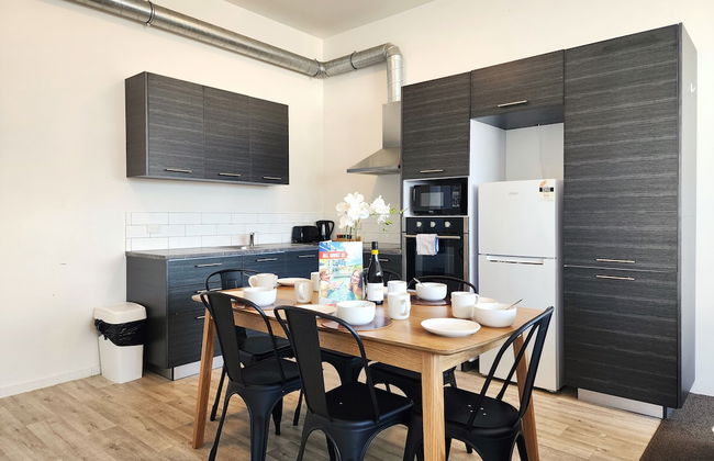 U Suites on Webb - Photo 64