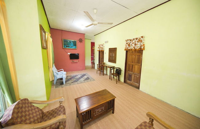OYO 90990 Sri Tempurung Homestay - Foto 21