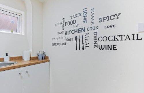 2 Bed Serviced Apartment in Surrey - Foto 6