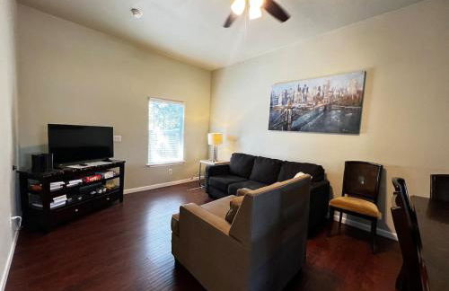 Cozy Room 2 Full Beds near Frost Bank Stadium WB2 - Photo 9