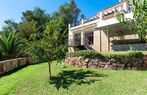 Infinity pool mansion by Costarentals - Ref 85 - Photo 69