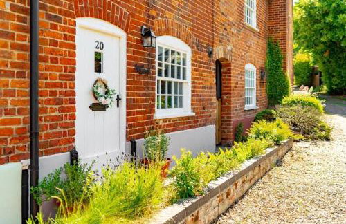 Thyme Cottage - Photo 4