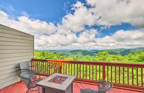 Getaway Chalet in Mars Hill with Hot Tub and Views! - Foto 29