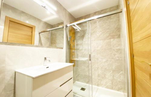 Paradise Luxurious apartment, 3 double rooms for 6 guests, 4 beds, terrace, jacuzzi, free parking, new - Foto 35