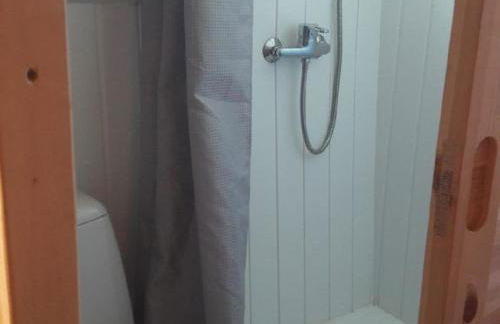 Cabane avec jacuzzi privatif et accès à ferme pédagogique - FR-1-410-459 - Photo 3