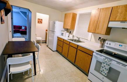 Charming 3BR near Boston, Airport and Beach with parking - Foto 21