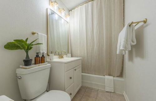 World Cup Housing 4 BDR Close to Arrowhead and Downtown - Foto 38